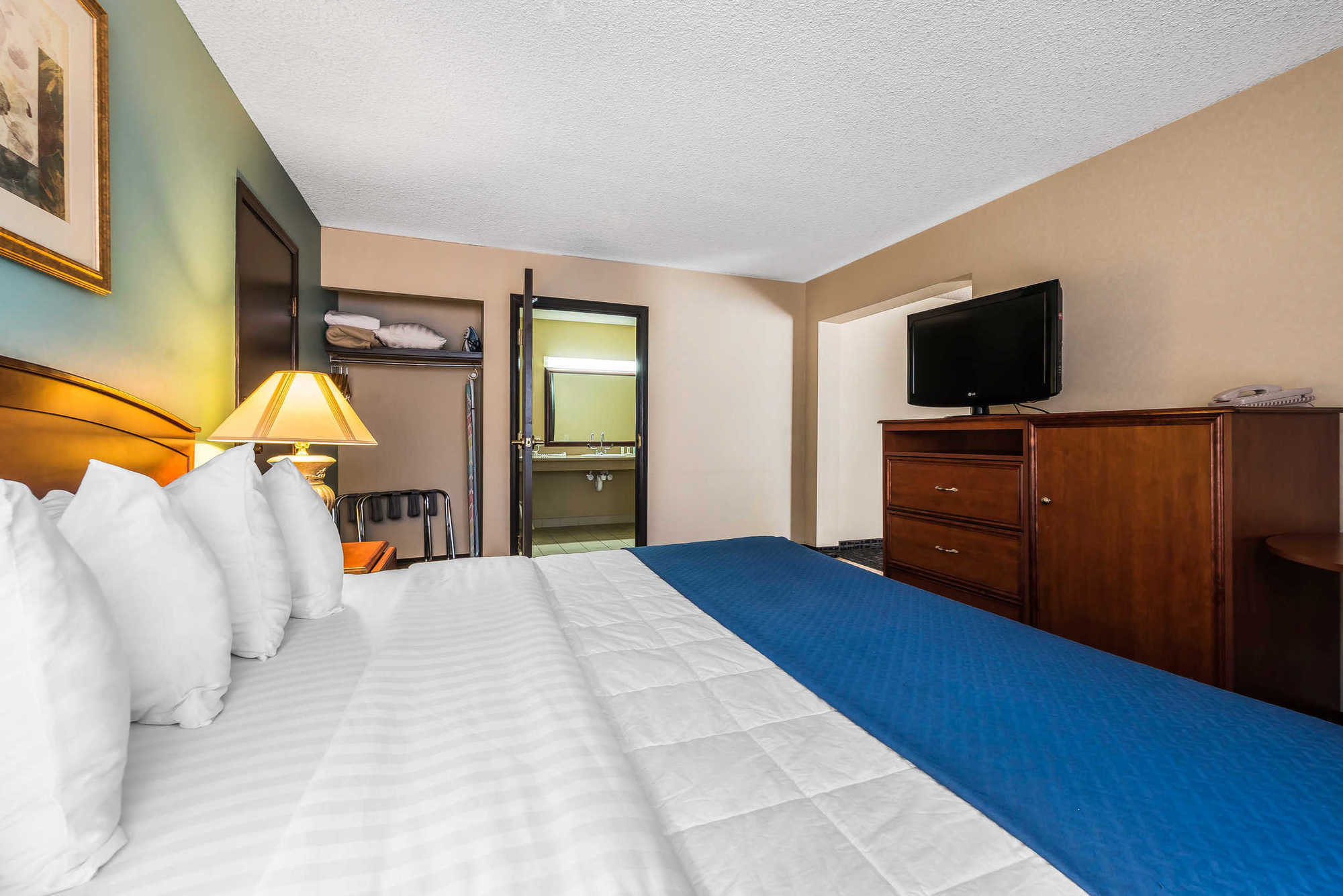 Quality Suites Central Colorado Springs Phòng bức ảnh