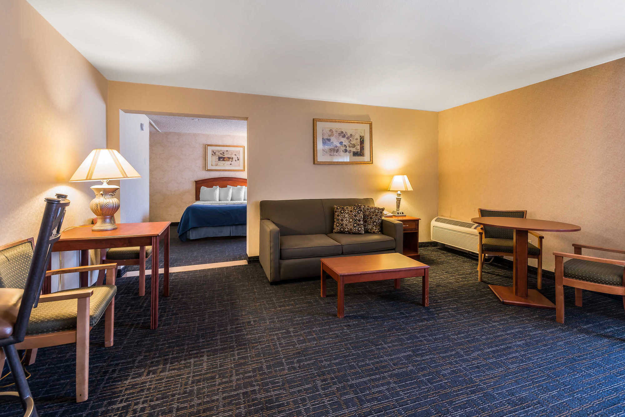 Quality Suites Central Colorado Springs Phòng bức ảnh