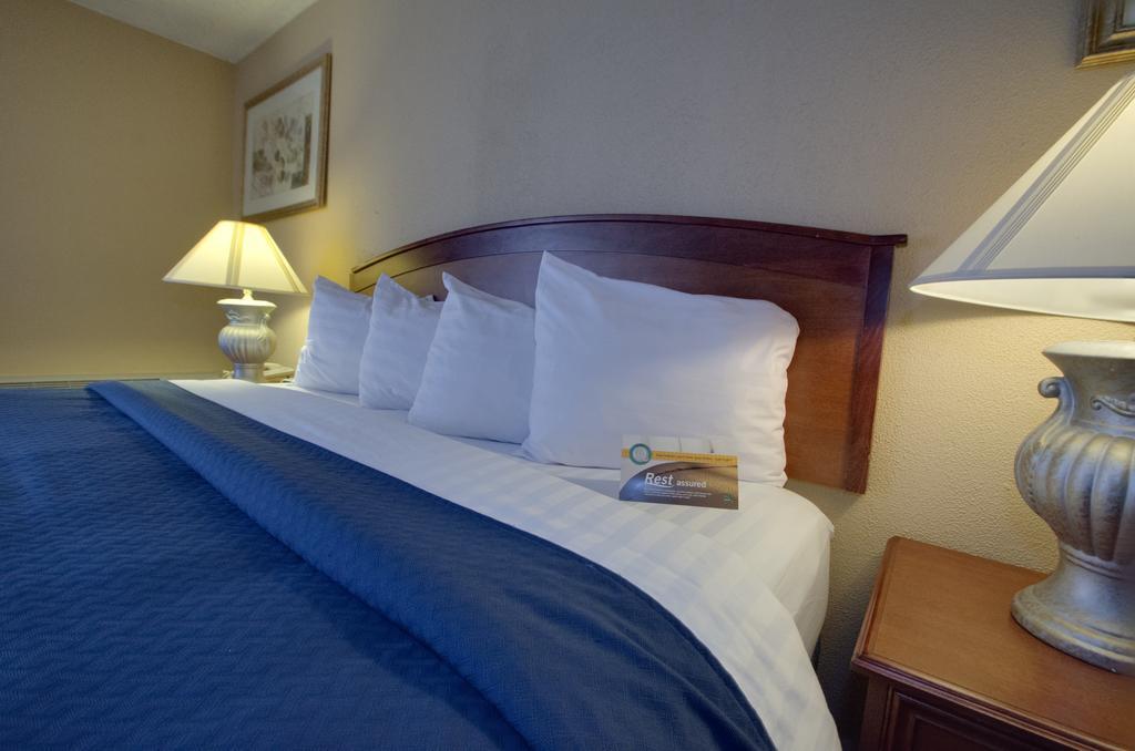 Quality Suites Central Colorado Springs Ngoại thất bức ảnh